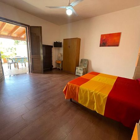 Villa Cucci Mono Luigi Casa Vacanze Torre Lapillo Buitenkant foto